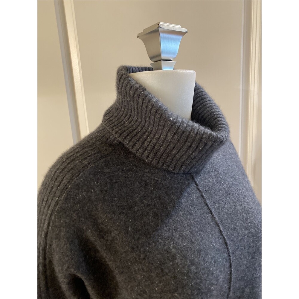 Saks Fifth Avenue Gray Hi-Low 100% Cashmere Turtleneck Sweater‎ Size XS - Picture 3 of 12